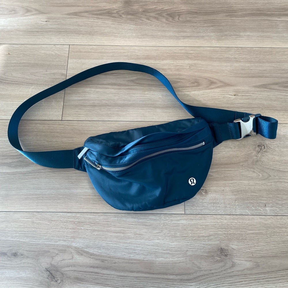 lululemon athletica Bag gold hardware turquoise